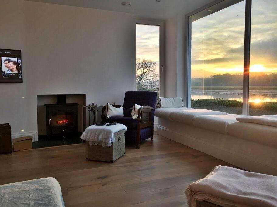 Shorepark - Waterfront Cottage With Stunning Views دومفريس المظهر الخارجي الصورة